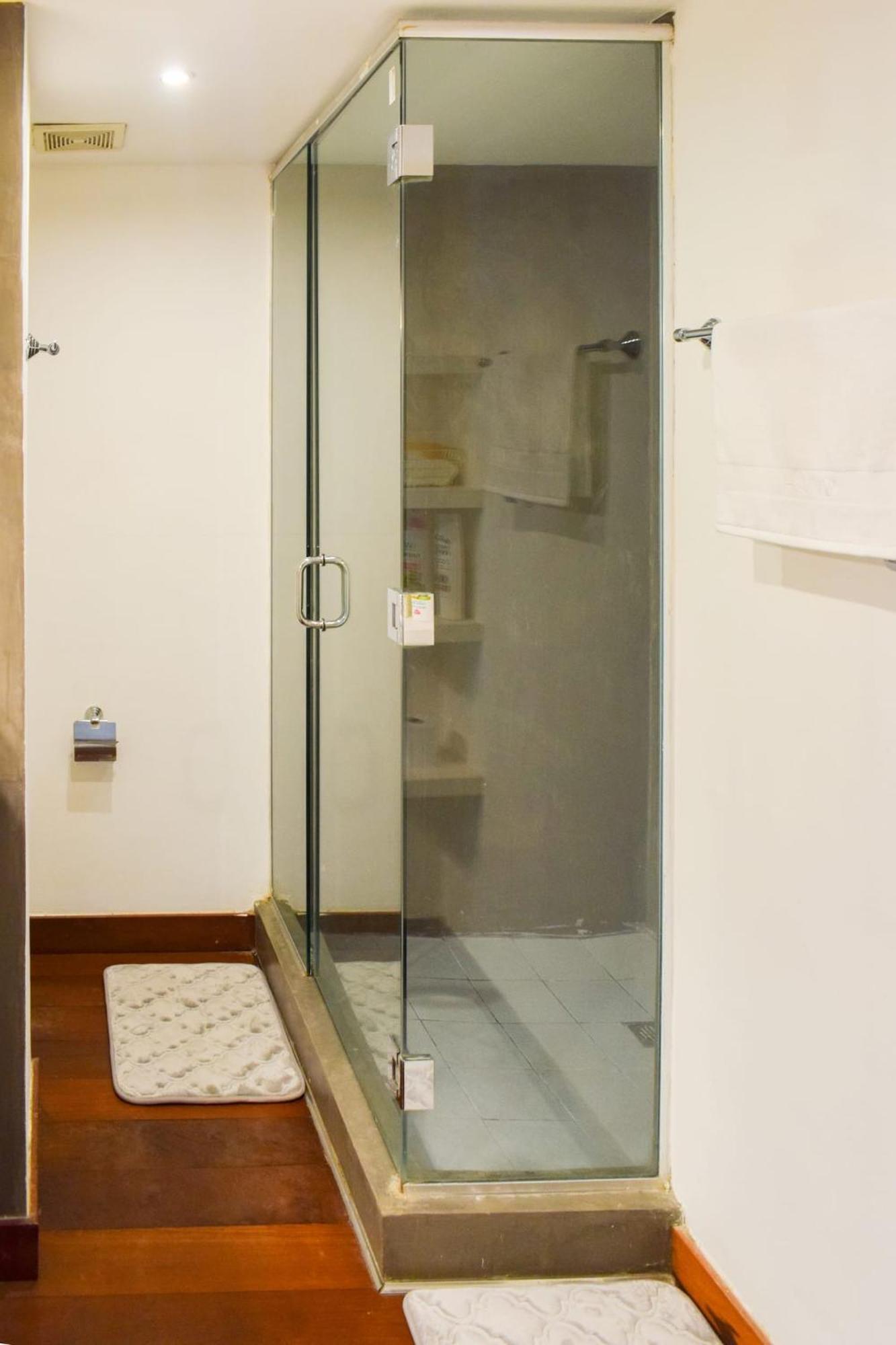 Location - Unique And Charming Loft Hotel